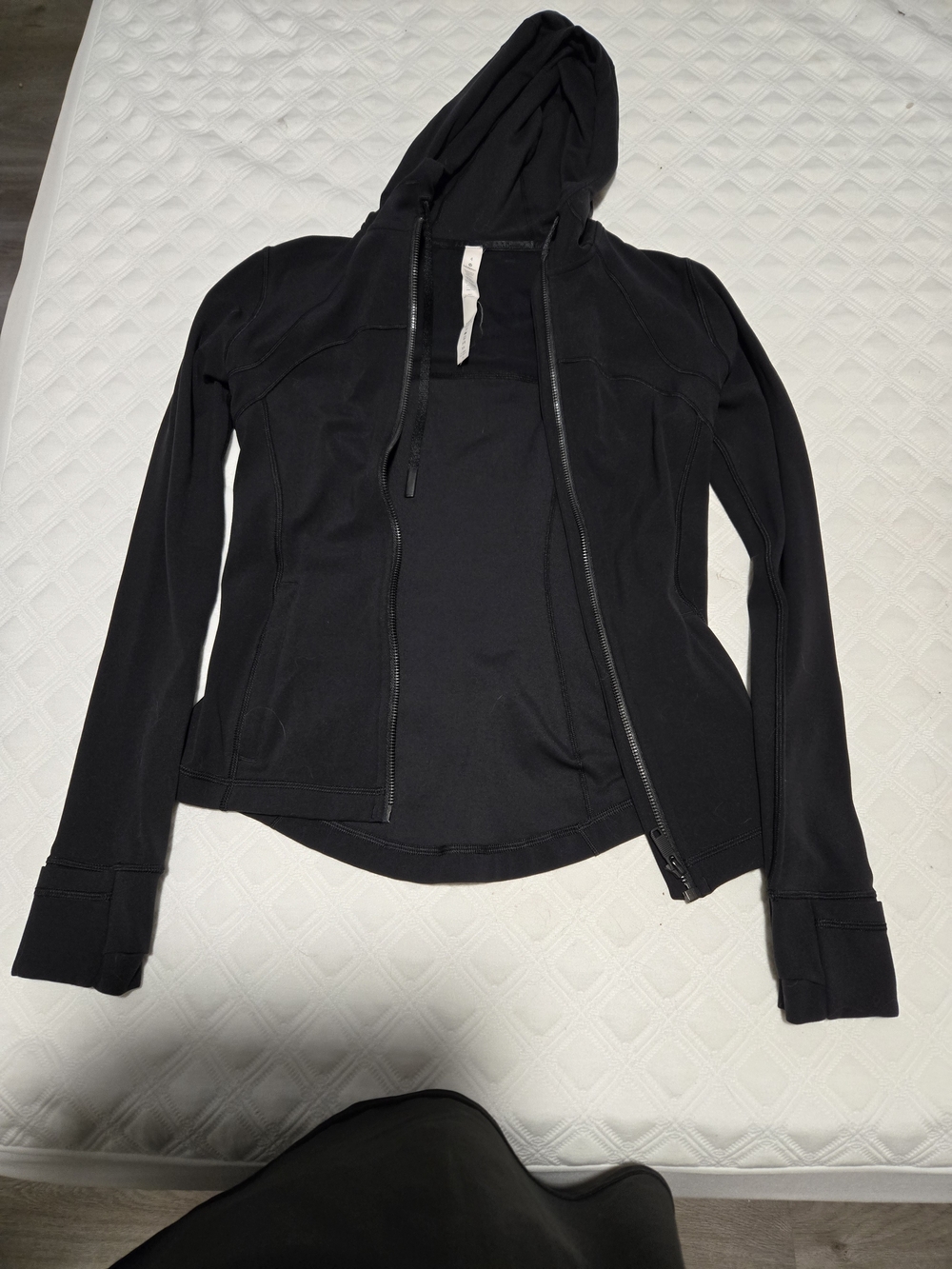 Lululemon Black Women's Zip-Up Hoodie Jacket EUC